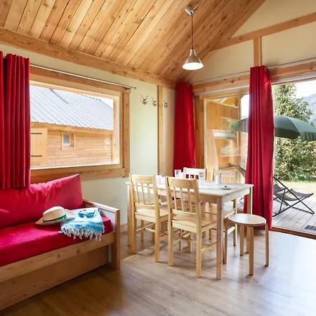 Camping Huttopia St Maurice Bourg-Saint-Maurice