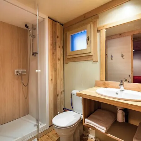 Huttopia St Maurice 3*